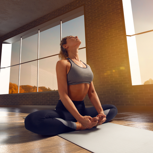 Posturas básicas de yoga para principiantes: cómo empezar a practicar